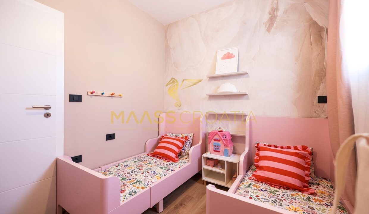 PHOTO-2025-09-25-09-47-40 (3)