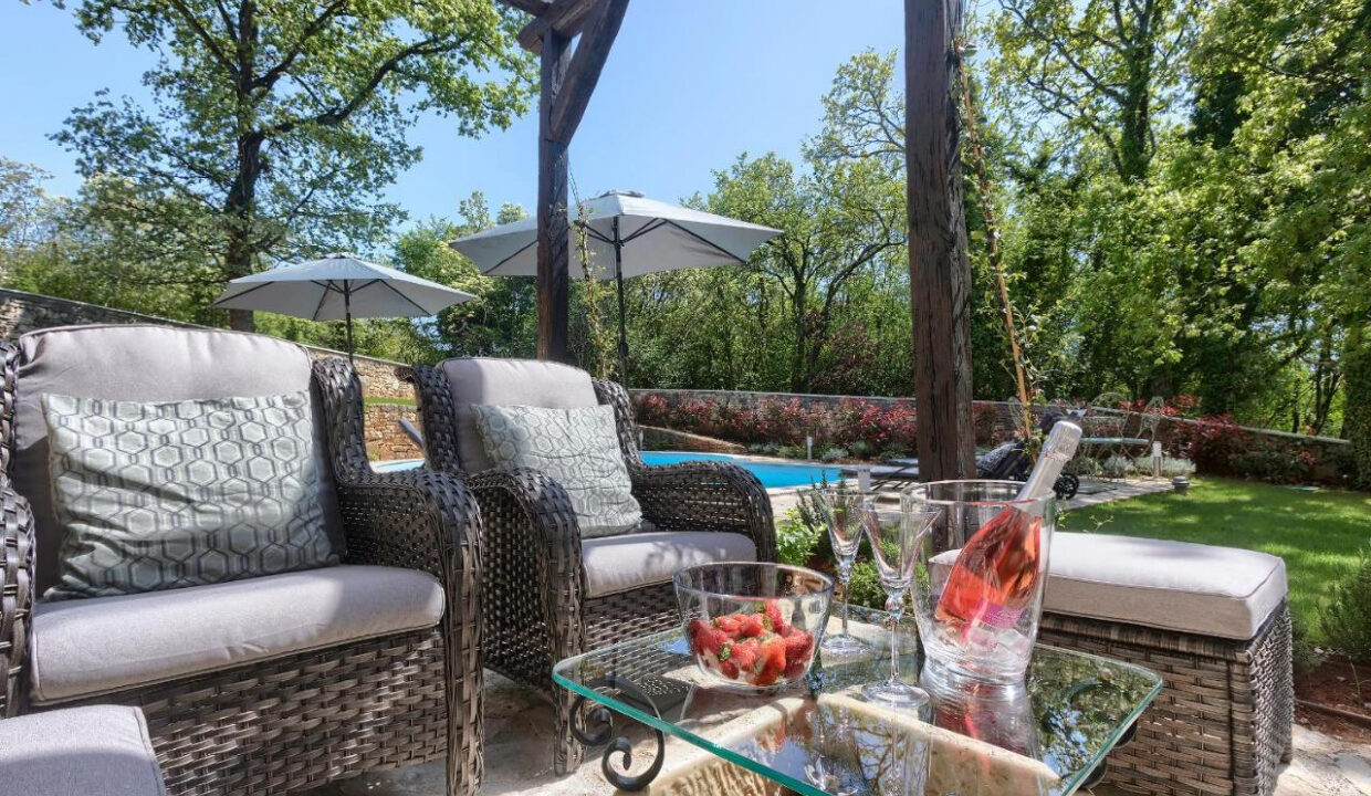 Wunderschönes Steinhaus bei Tinjan