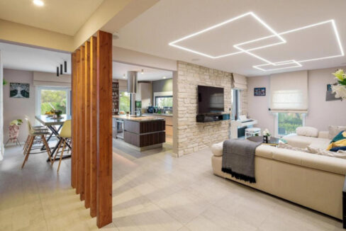 Neues Haus in der Nähe von Šibenik