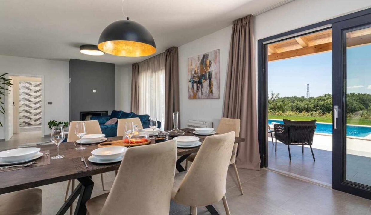 Moderne Villa mit Extra-Grundstück - Tinjan, Region Istrien