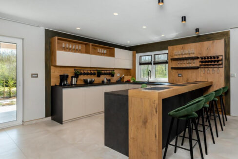 Neue moderne Villa mit traditionellem Charakter - Labin, Istra