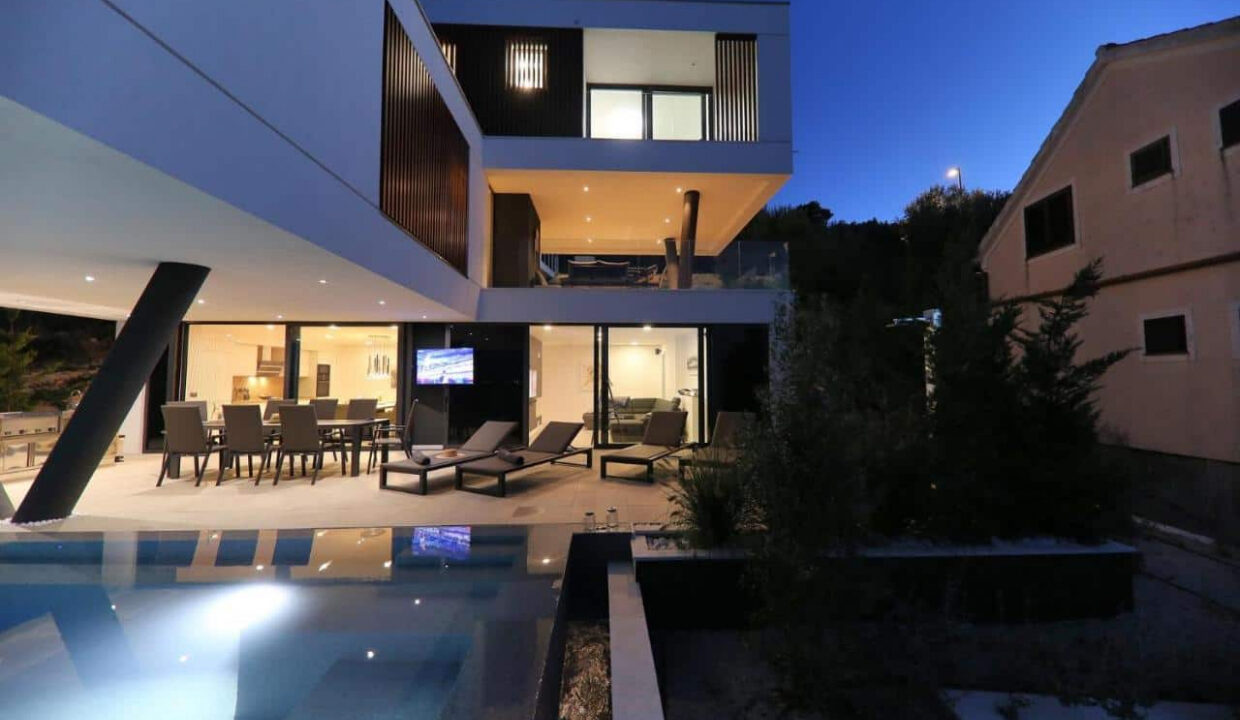 Neue Villa mit Meerblick auf Ugljan