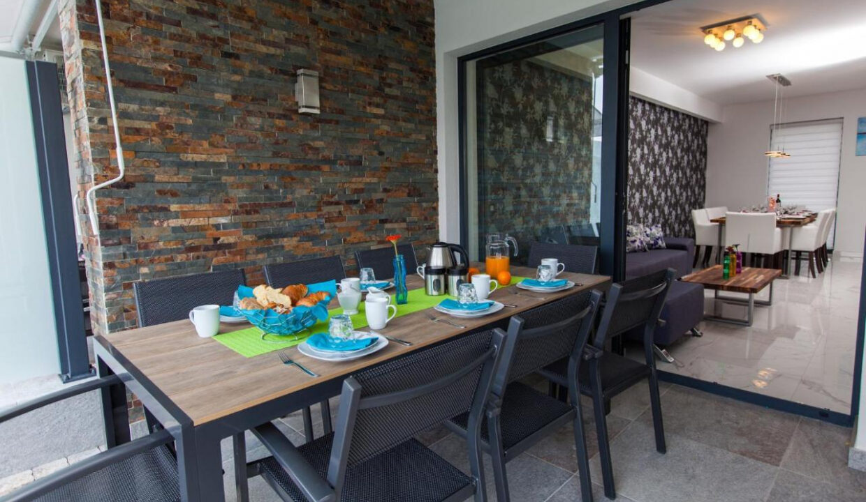 Villa im geometrischen Stil mit atemberaubendem Blick - Crikvenica