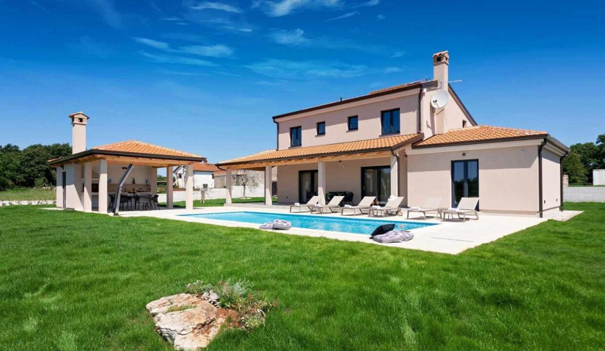 Moderne Villa mit Extra-Grundstück - Tinjan, Region Istrien