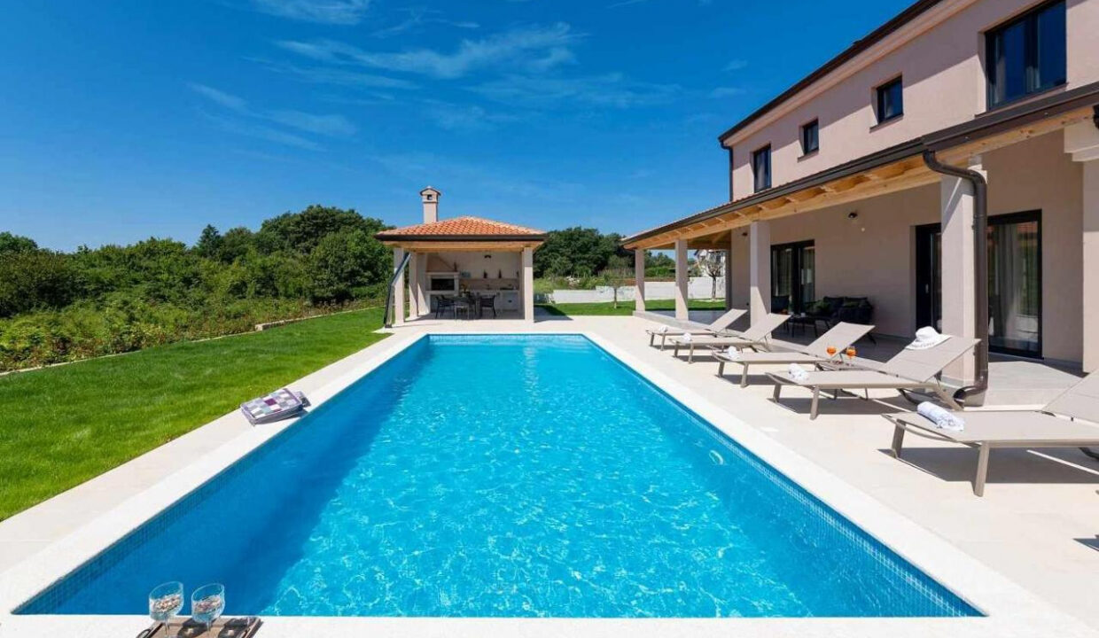 Moderne Villa mit Extra-Grundstück - Tinjan, Region Istrien