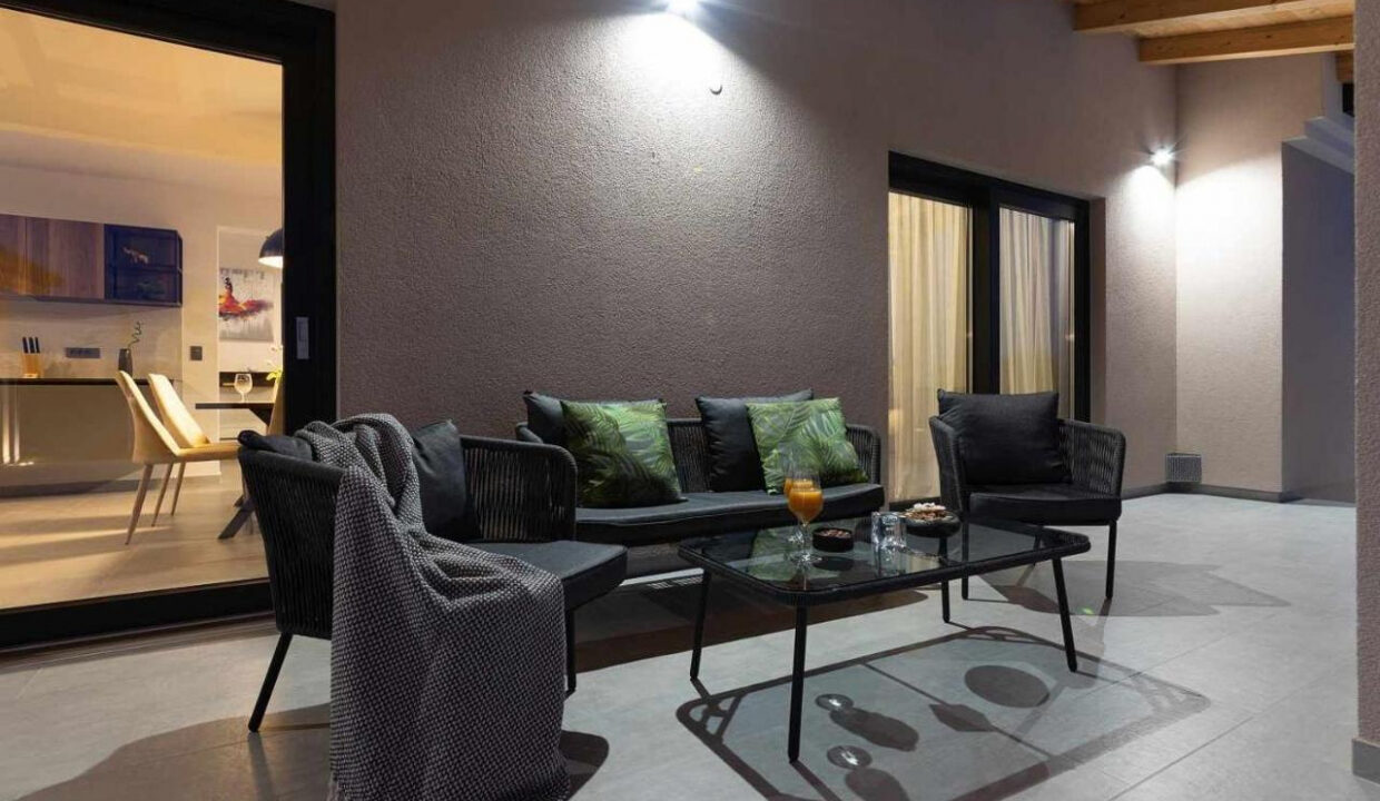 Moderne Villa mit Extra-Grundstück - Tinjan, Region Istrien