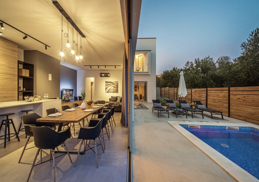 Freies Klettern Ultramodernes Haus - Raum Zadar