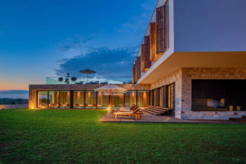 Zeitgenössische Oase, ein luxuriöser moderner Villenrückzugsort, Region Pore?