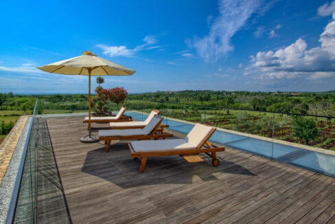 Zeitgenössische Oase, ein luxuriöser moderner Villenrückzugsort, Region Pore?