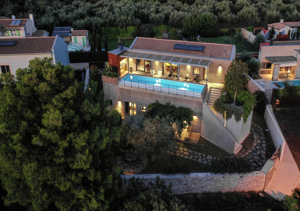 Elegante Villa bei Pula