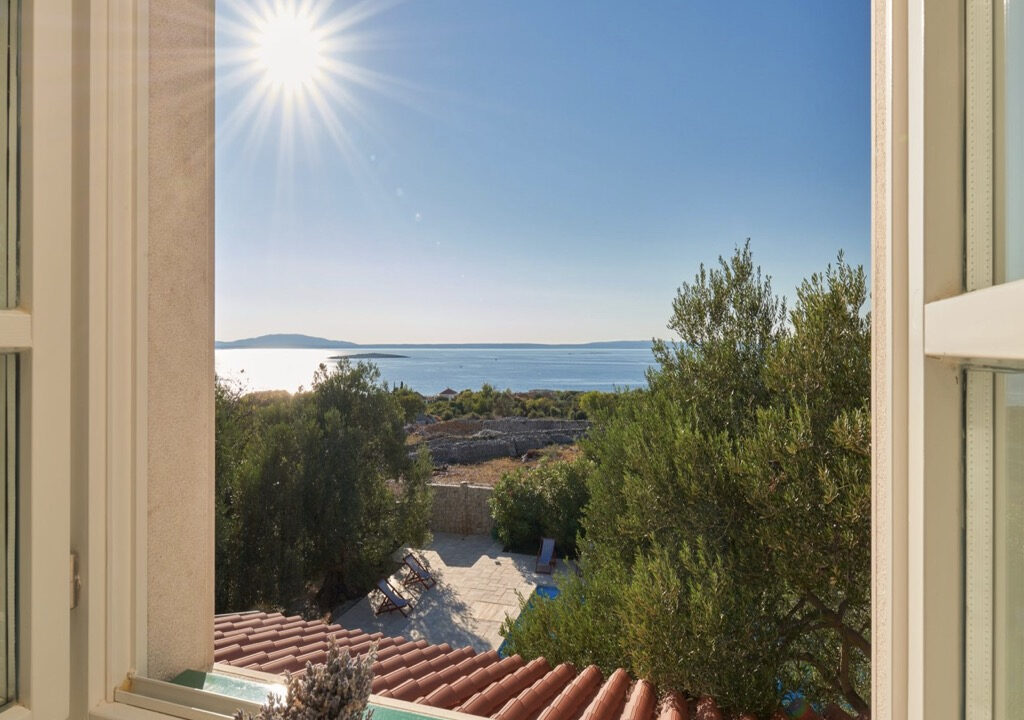 Exquisite Villa aus Stein - Die Insel Pag