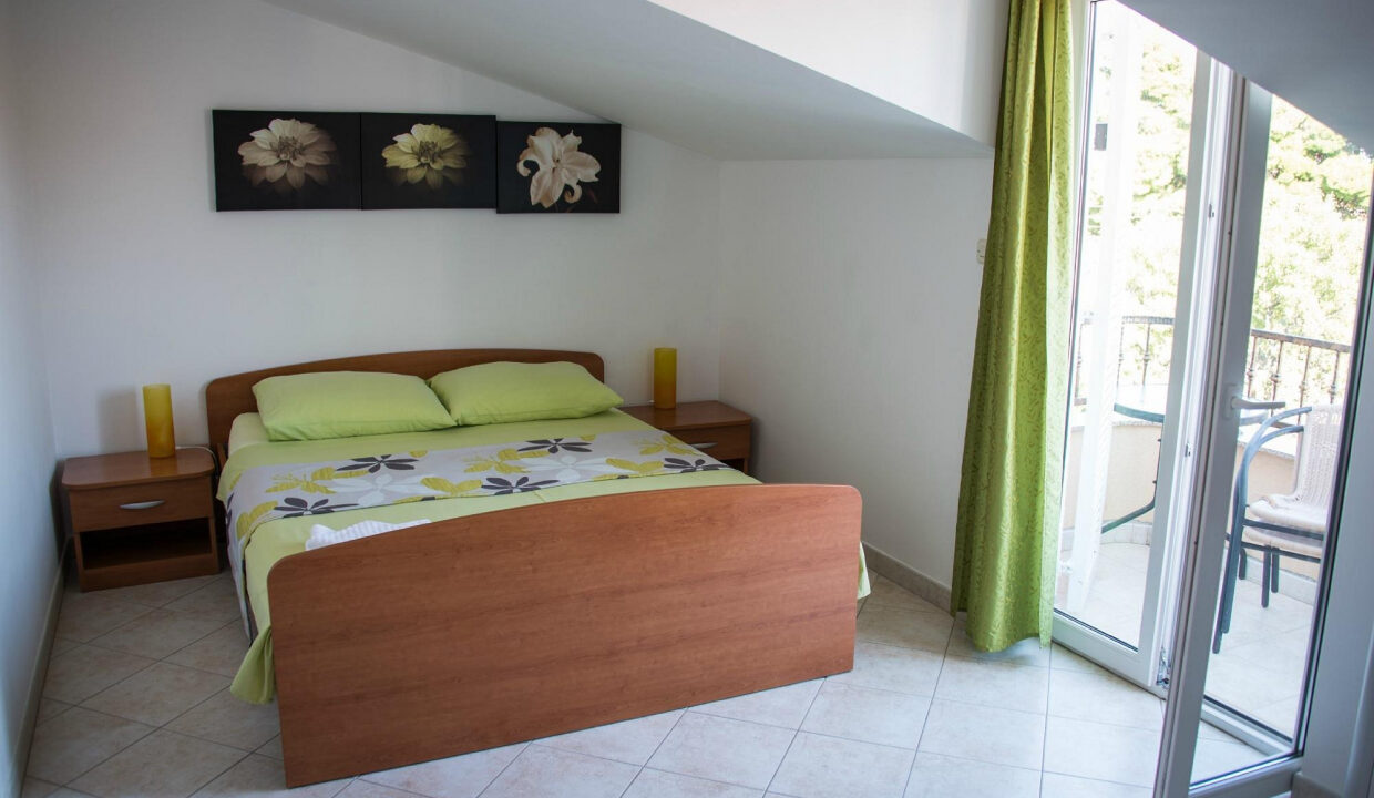 Grundstücke am Meer Tribunj