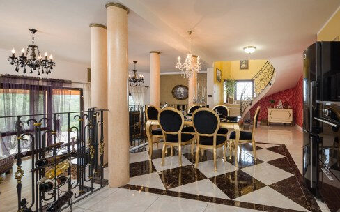 Tropisch anmutende Villa in der Nähe des Nationalparks Krka