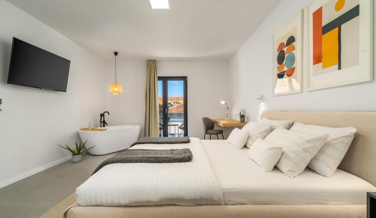 Erstaunliche neue Villa auf der Insel Brac