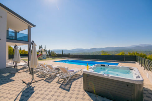 Großzügiges Einfamilienhaus - Stadt Imotski