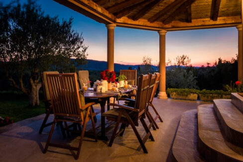 Tropisch anmutende Villa in der Nähe des Nationalparks Krka