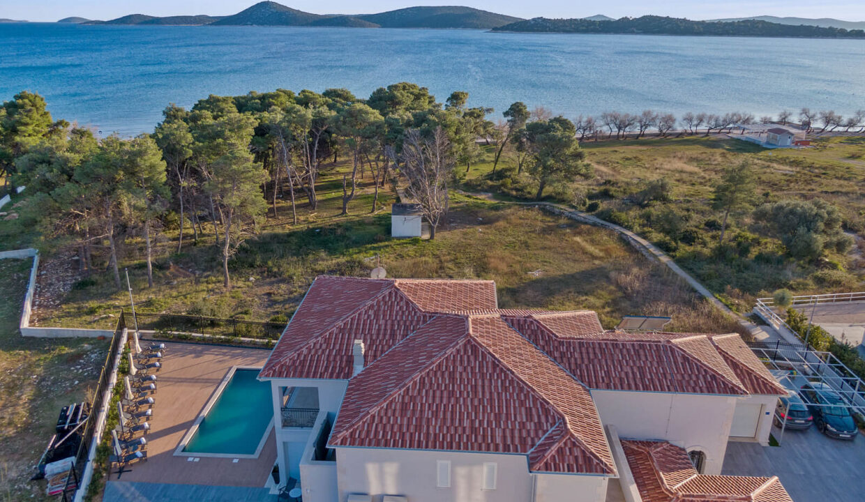 Exklusive Villa direkt am Meer in Vodice