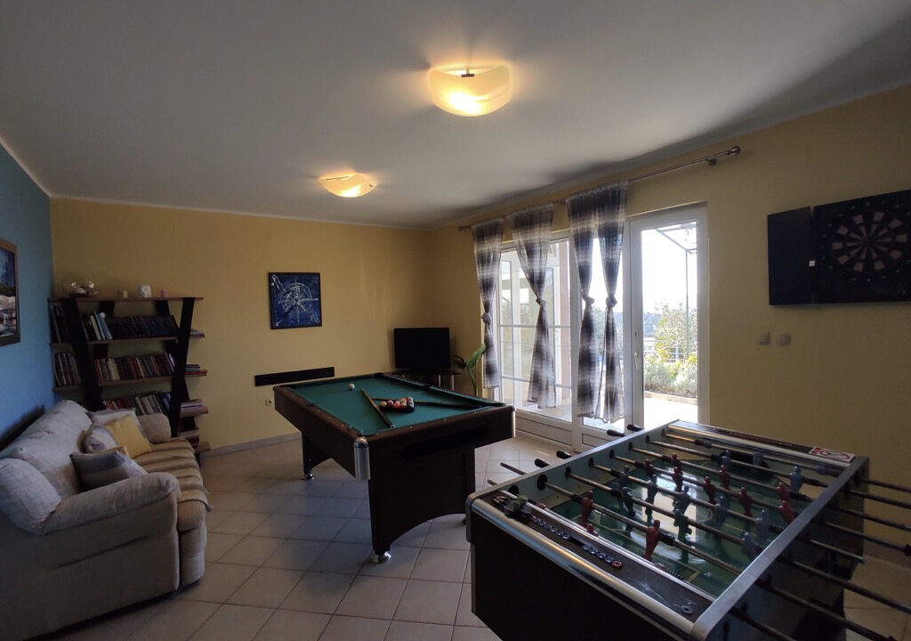 Haus mit Garten und Meerblick in Makarska