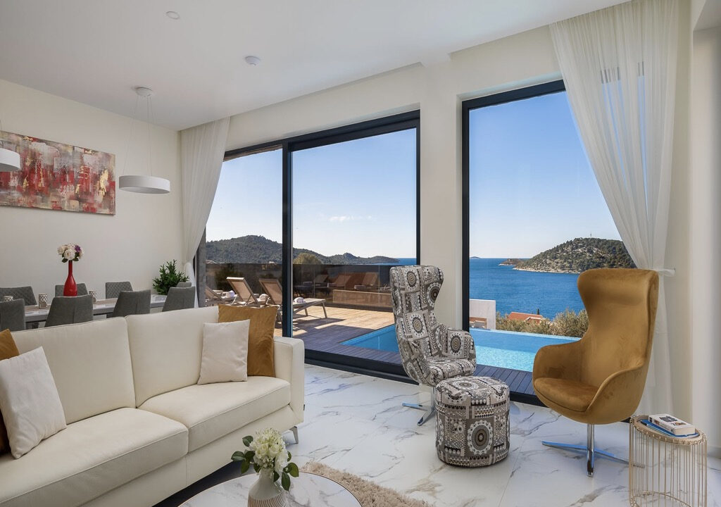 Neue moderne Villa mit Meerblick in Rogoznica