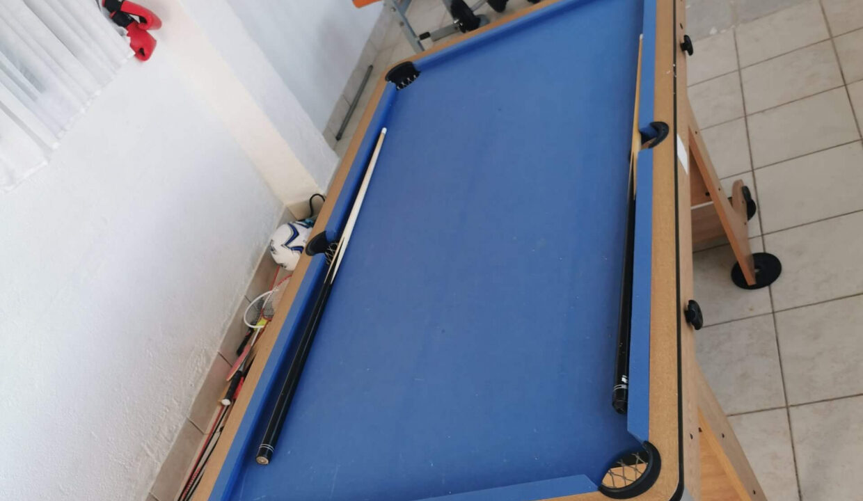 Doppelhaushälfte direkt am Meer ?iovo