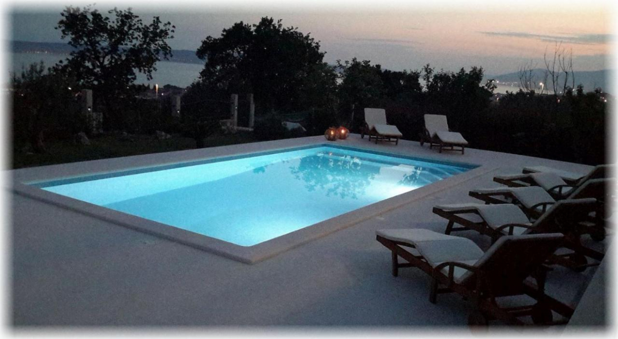 Haus mit Meerblick in Kastel Sucurac