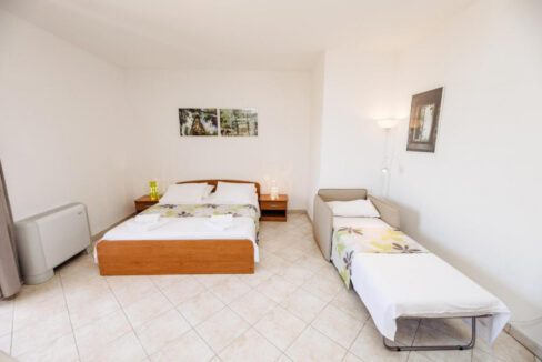 Grundstücke am Meer Tribunj