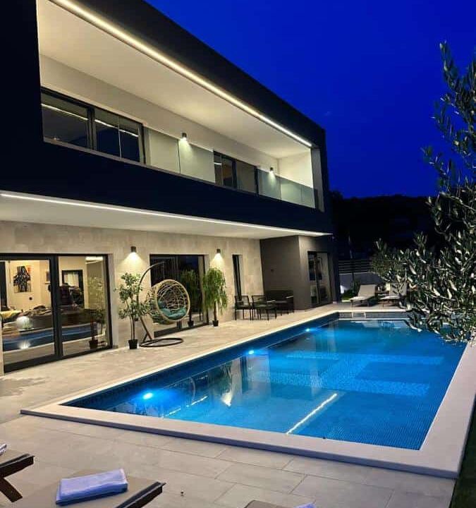 Modernes Haus bei Makarska