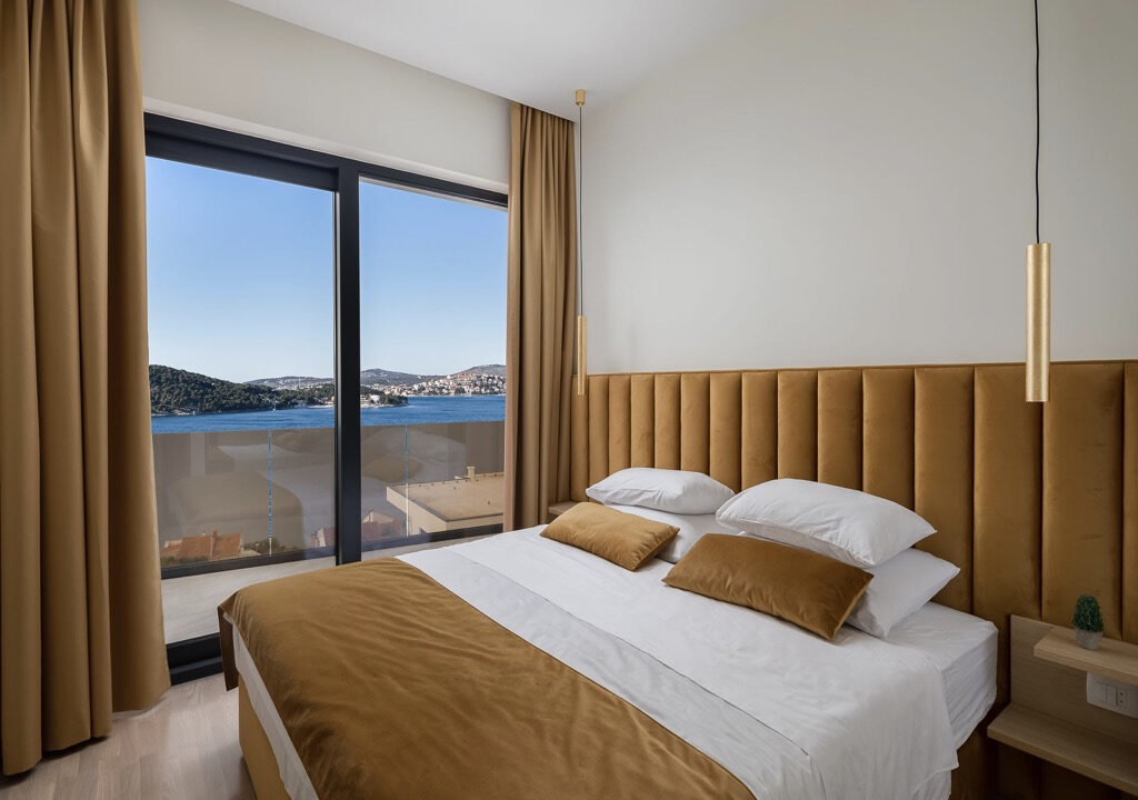 Neue moderne Villa mit Meerblick in Rogoznica