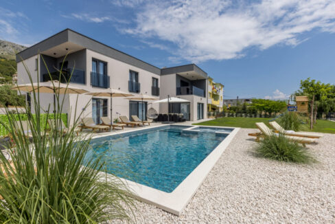 Neues Meerblick-Ferienhaus Podstrana