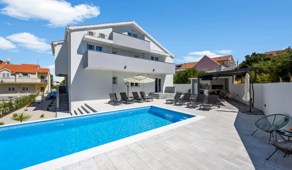 Neues Ferienhaus in der Nähe von Sibenik