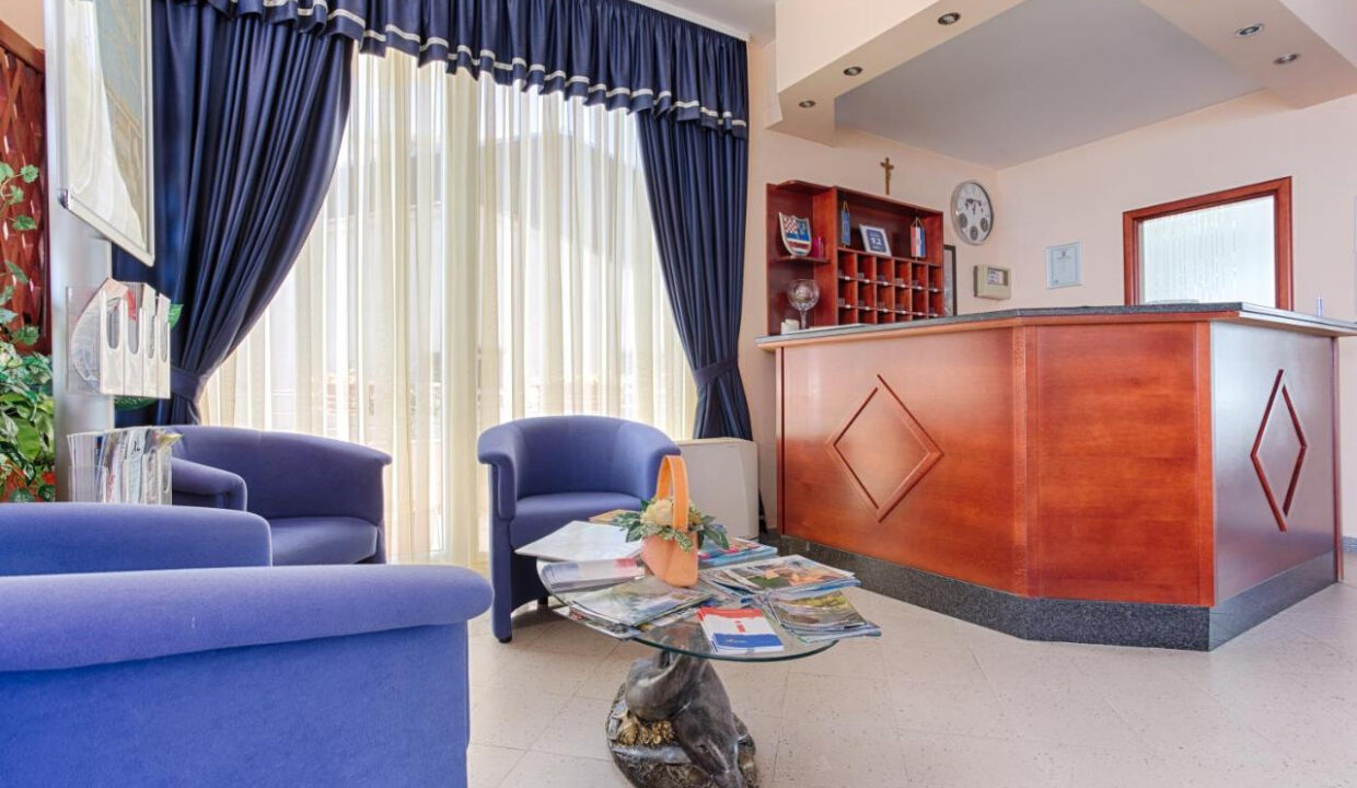 Elegantes Hotel mit Meerblick - Trogir