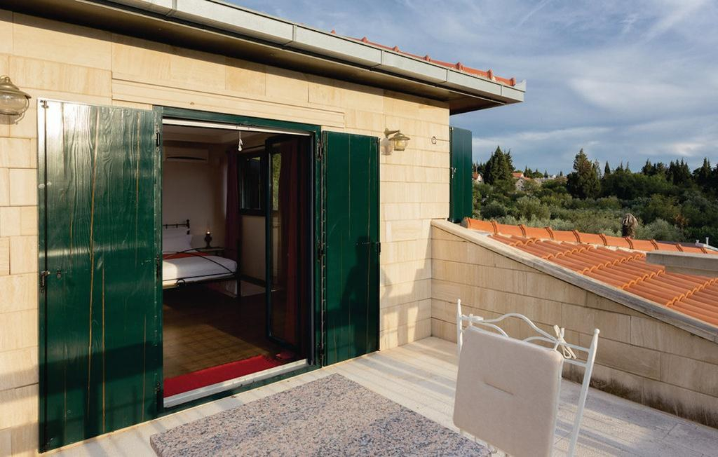 Imperial Style Villa mit Schwimmbad - Dorf Klek