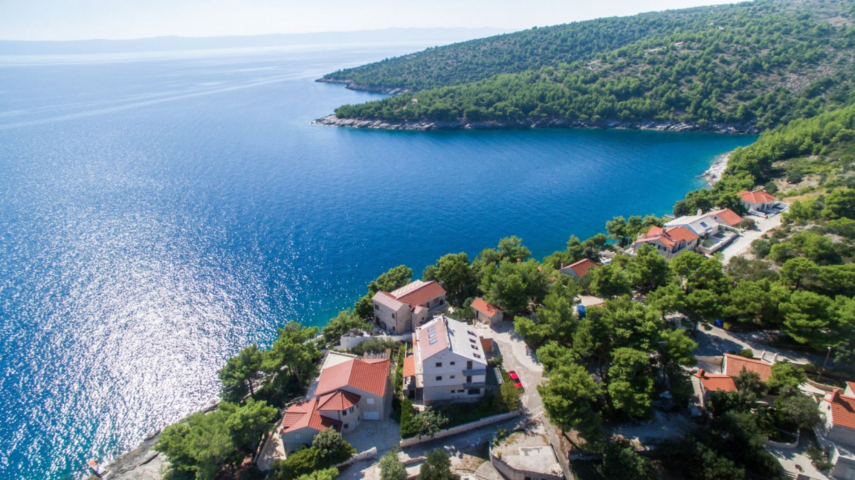 Villa am Meer auf der Insel Bra?