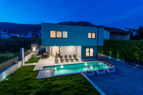 Anspruchsvolles Haus mit Meerblick in Kasteli, Split