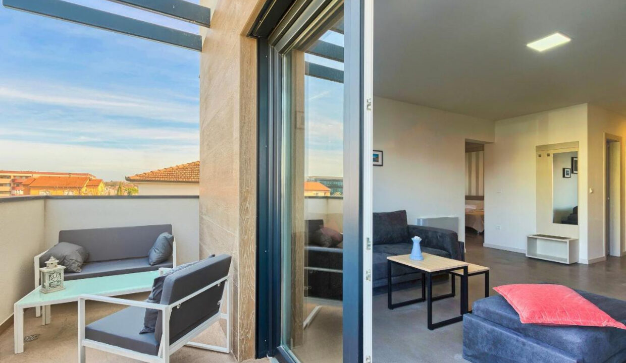 Doppelhaushälfte Pula