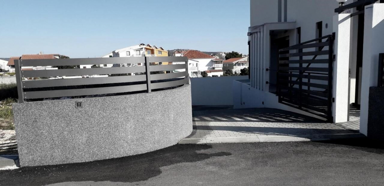 Modernes Gebäude Rogoznica