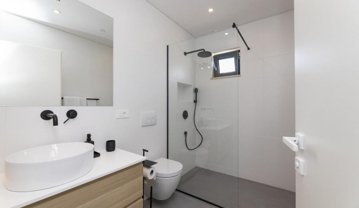 Erstaunliche neue Villa auf der Insel Brac