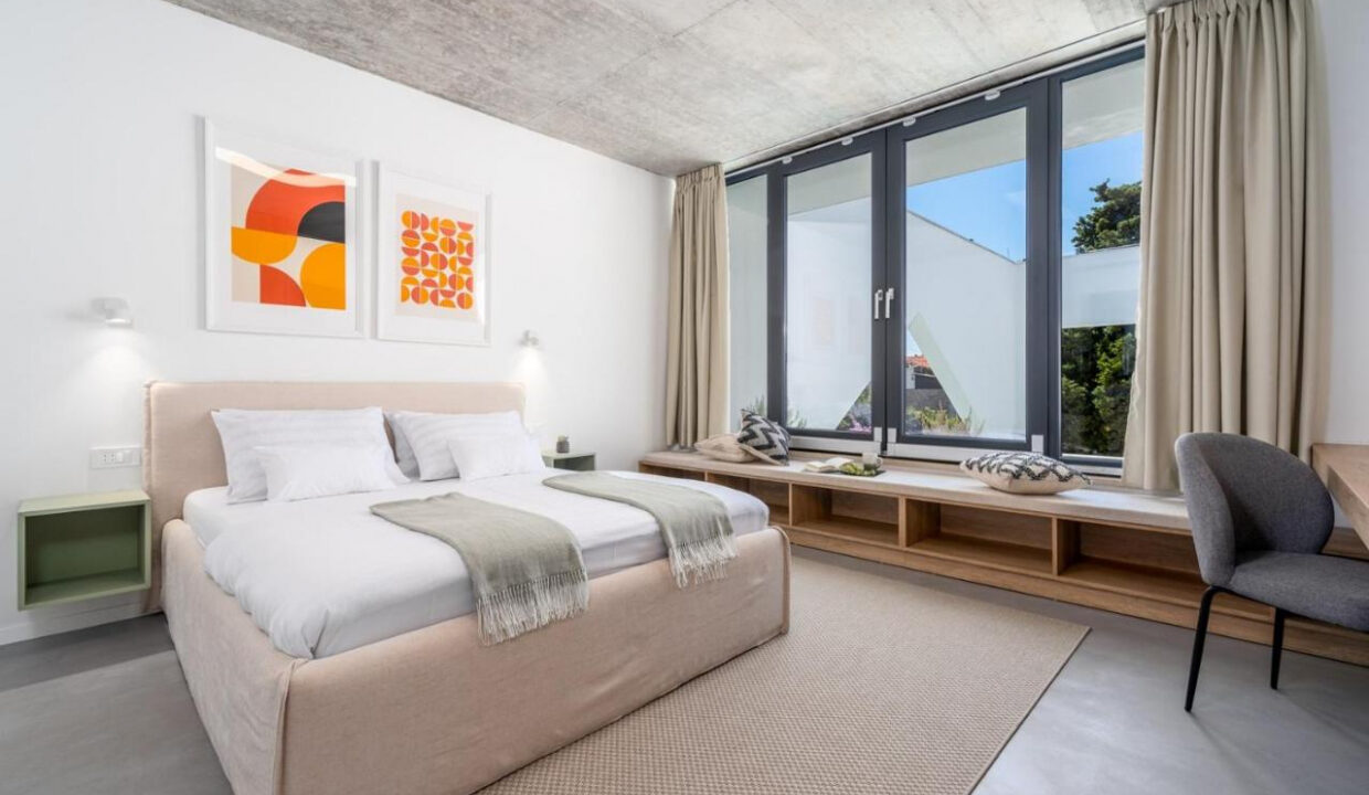 Erstaunliche neue Villa auf der Insel Brac