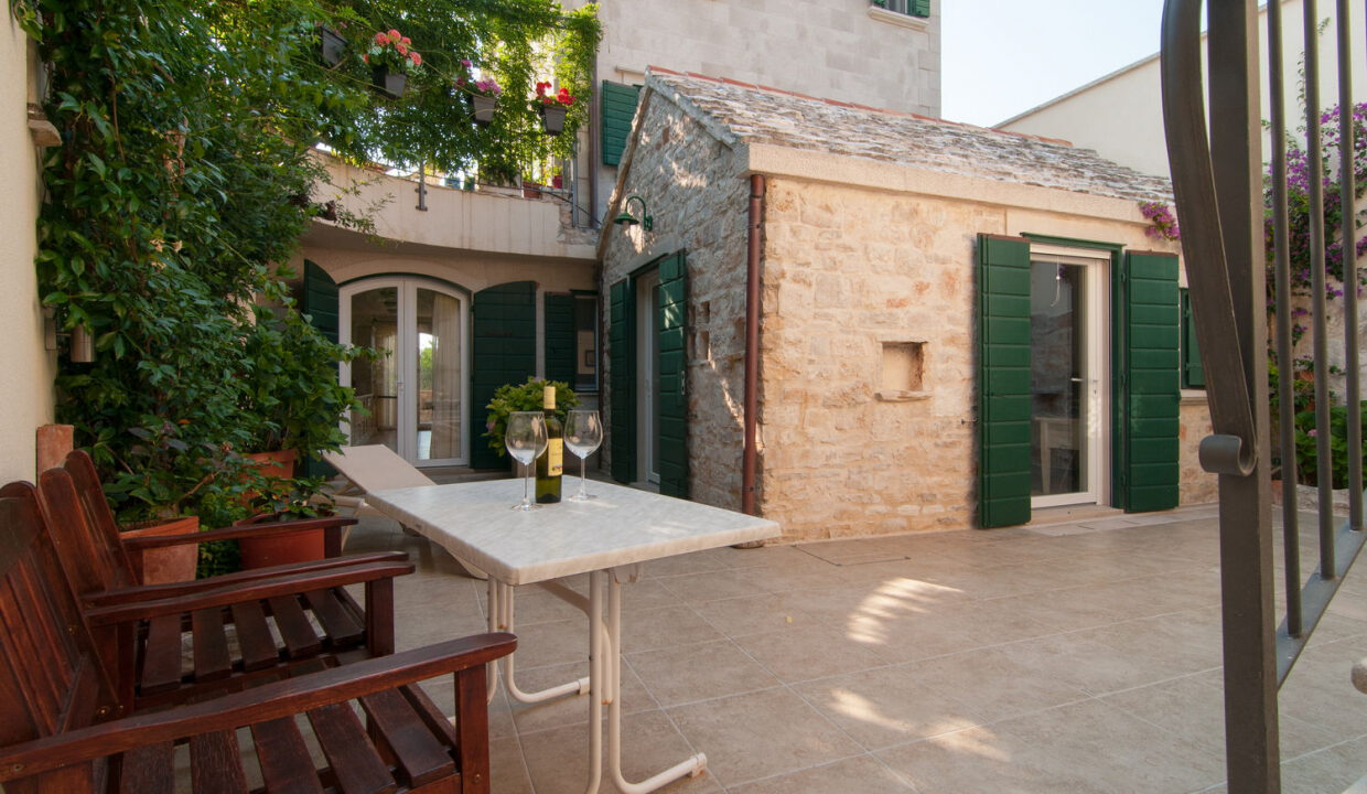 Steinhaus in Supetar, Brac