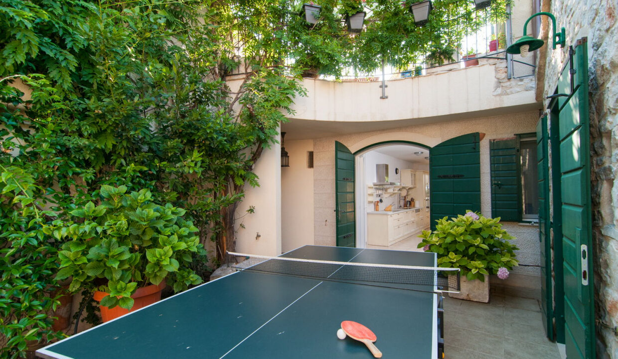 Steinhaus in Supetar, Brac