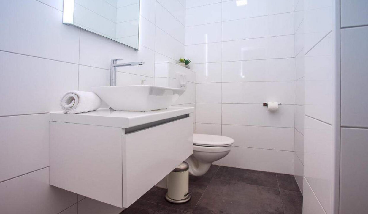 Modernes Haus in der Region Omis