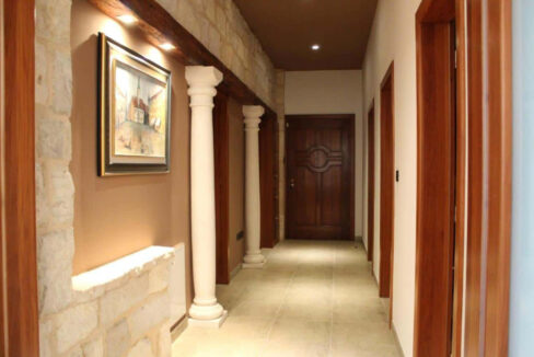 Erstaunliches Haus bei Pakostane