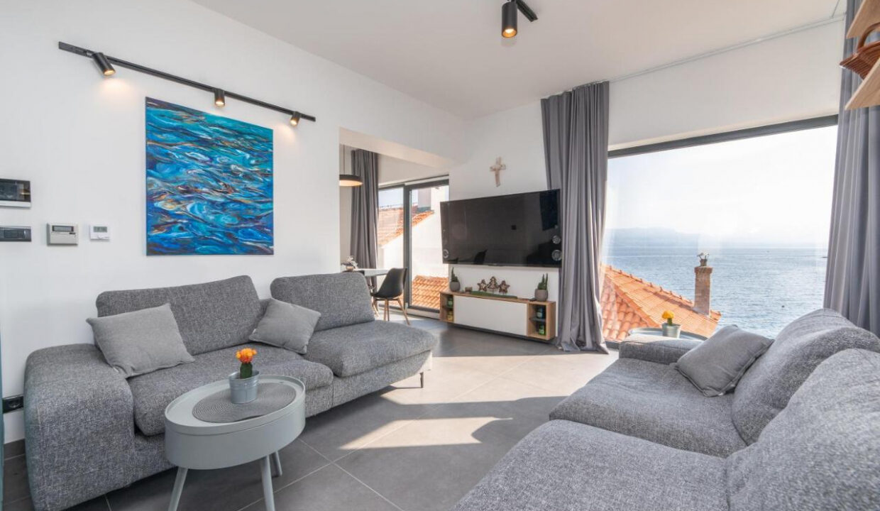 Außergewöhnliche Steinvilla auf Brac