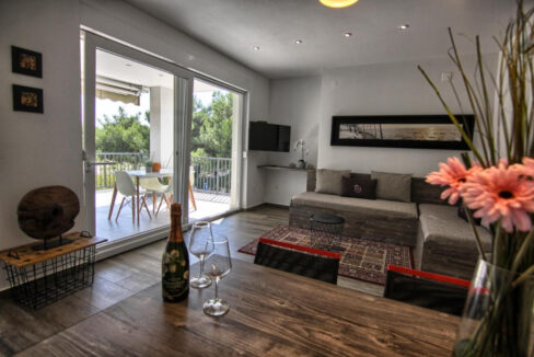 Grundstück am Meer Pakostane