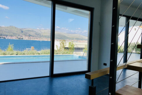 Neue moderne Villa auf Ciovo, nahe am Meer