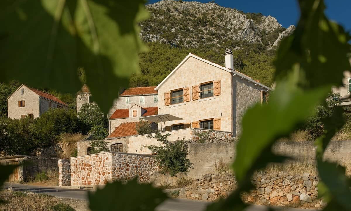 Erstaunliches Steinhaus auf der Insel Hvar